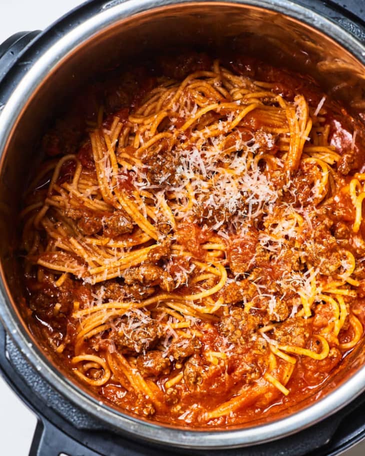 Cooked spaghetti and sauce in an Instant Pot