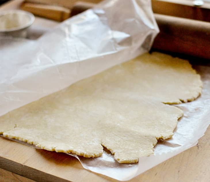 How To Make an Easy Cream Cheese Pie Crust