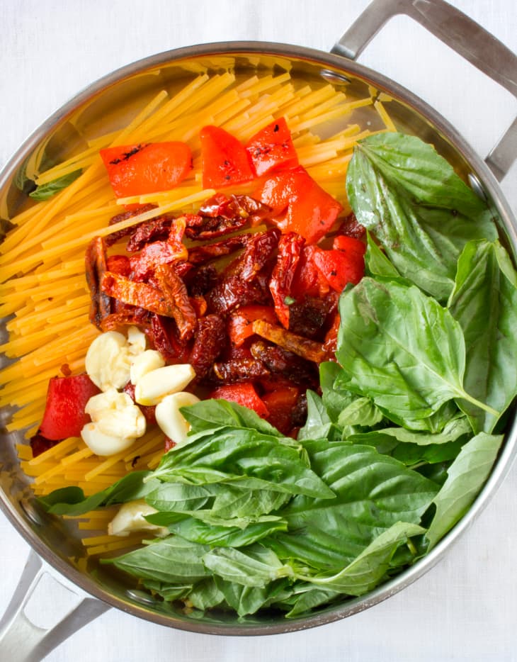 Pasta with Roasted Red Peppers, Sun-Dried Tomatoes & Brie
