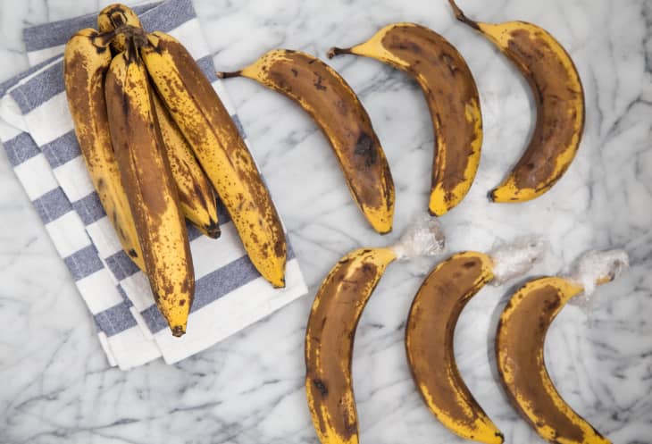 separating bananas keep from ripening