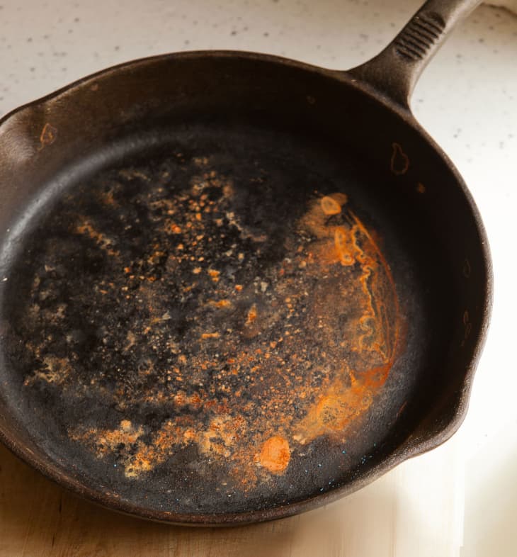 4 foods you must avoid cooking in an iron pan or kadhai