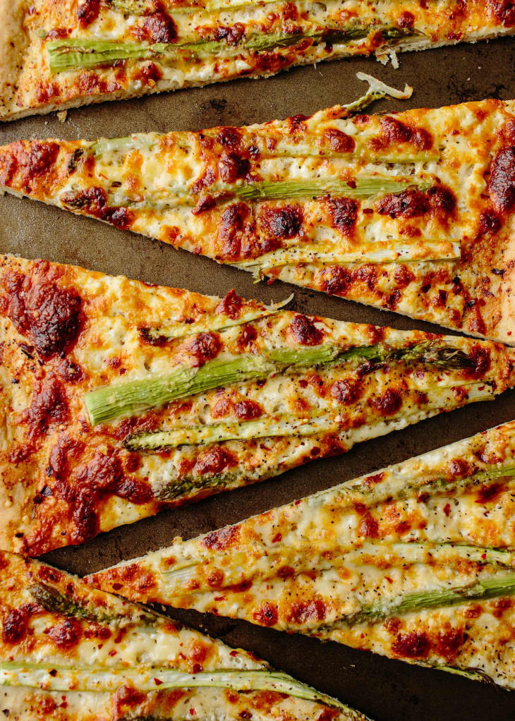 Roasted Asparagus & Ricotta Pizza