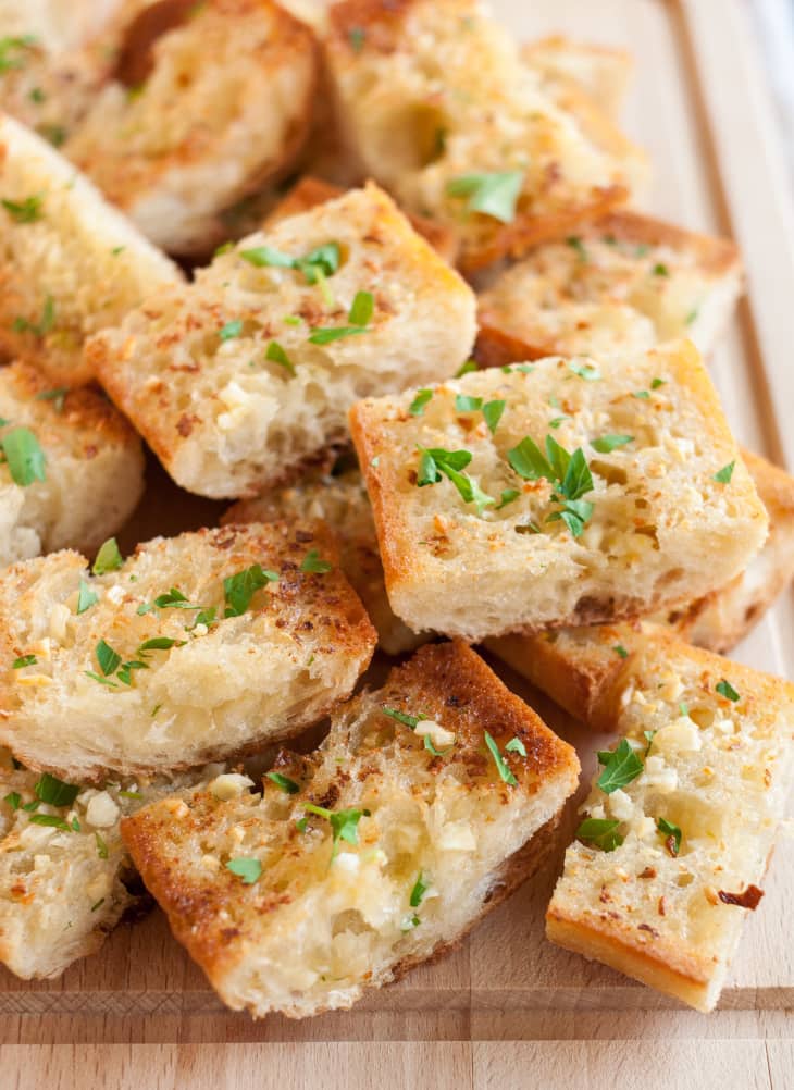 How To Make Garlic Bread