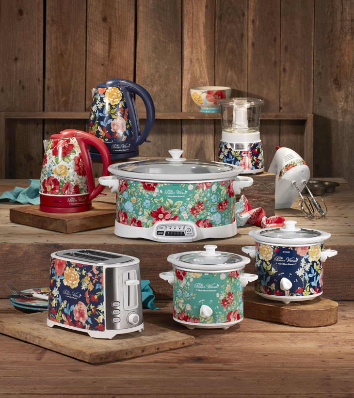 25 Best Pioneer Woman Products from Ree Drummond's Walmart Collection