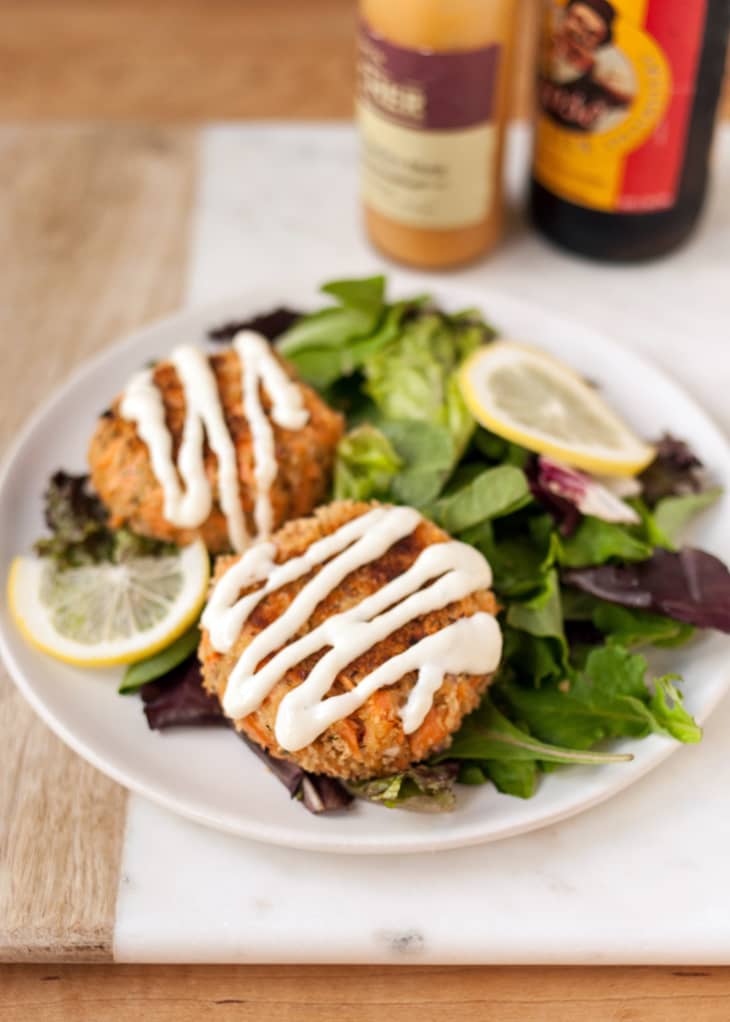 Recipe Salmon Patties With Creamy Garlic Sauce Kitchn