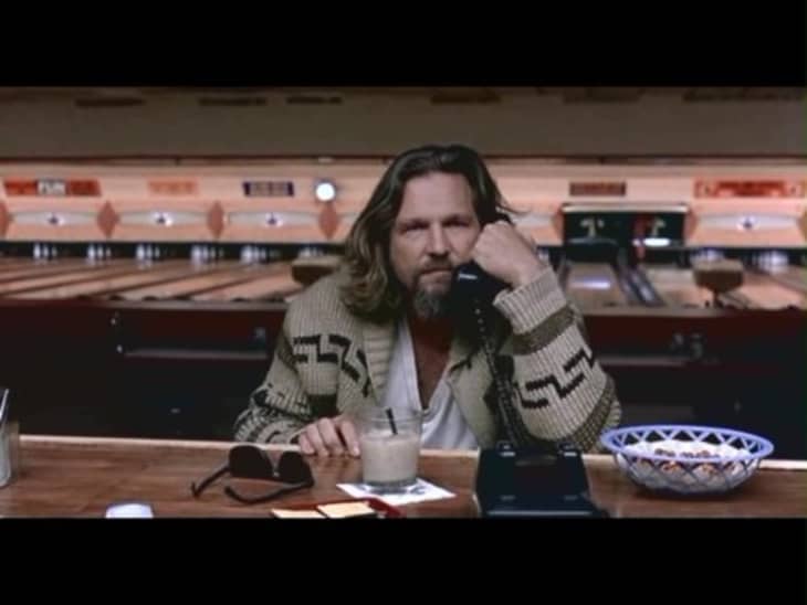 Does anyone know where I could find this glass? Does it have a specific  name? Is from the movie The Big Lebowski and he's drinking a White  Russian. I tried looking for