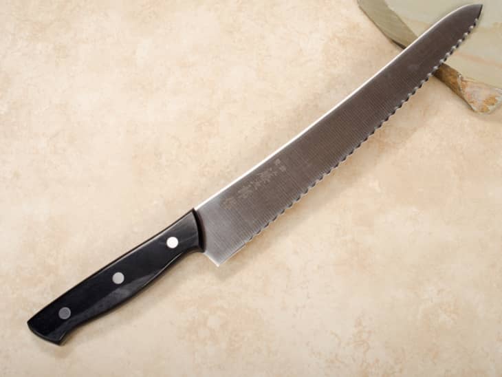 Loop Bread Knife