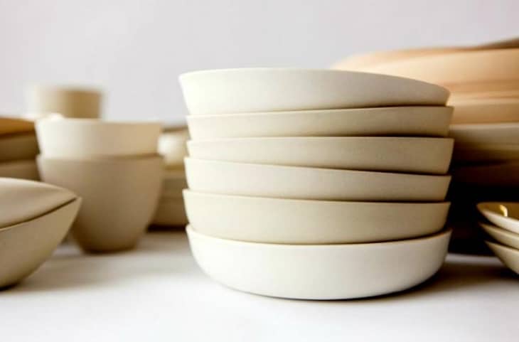 Porcelain Dinnerware Set Buying Guide: 5 Key Factors to Consider