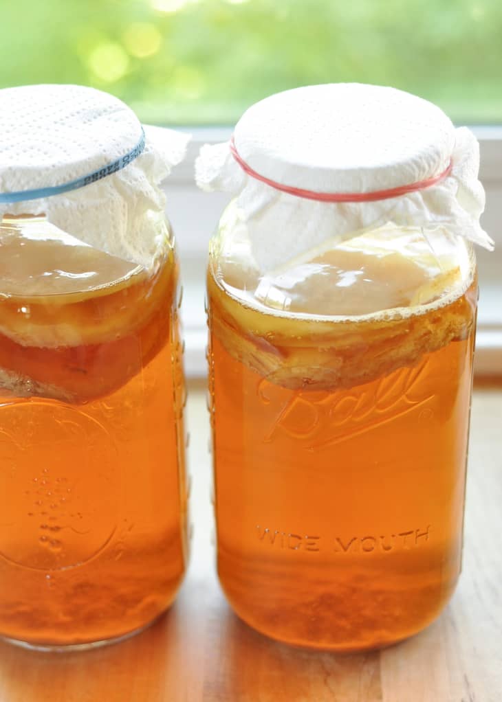 How To Make Homemade Kombucha Tea (Step-by-Step Recipe)