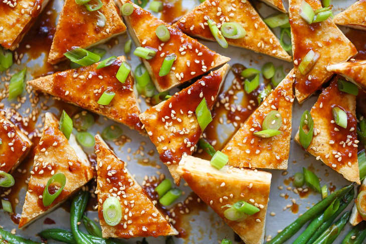 Sheet Pan Honey-Sesame Tofu and Green Beans
