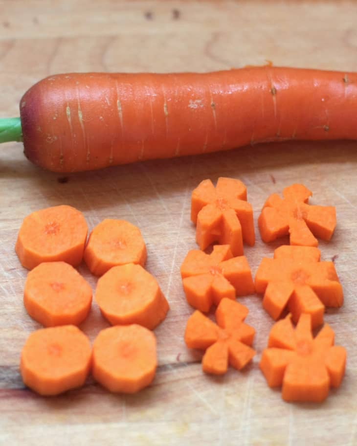 How To Cut Carrots into Flowers