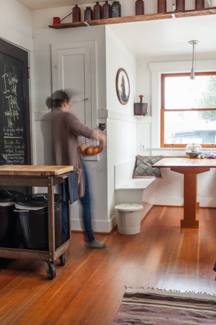  Where To Put Trash Can In Kitchen 