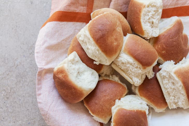 How To Reheat Dinner Rolls: The Best, Simplest Method
