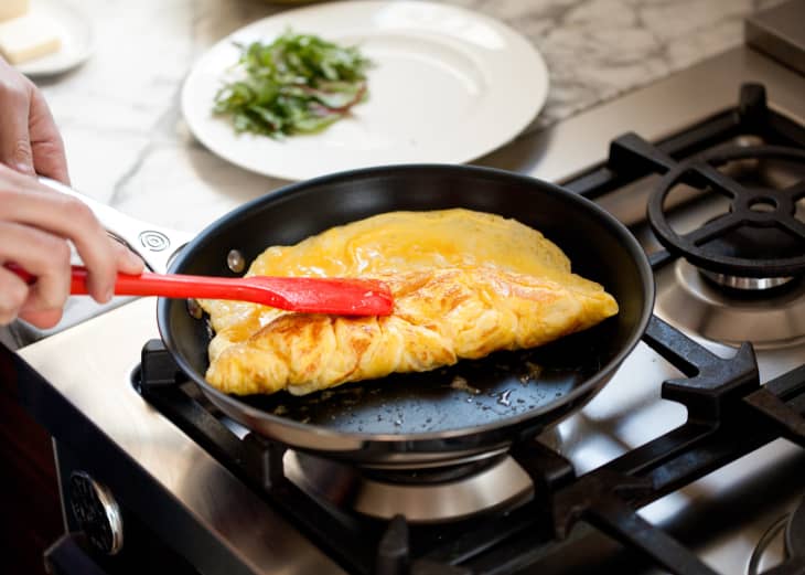 How to Make the Perfect Omelette In a Cast Iron Skillet