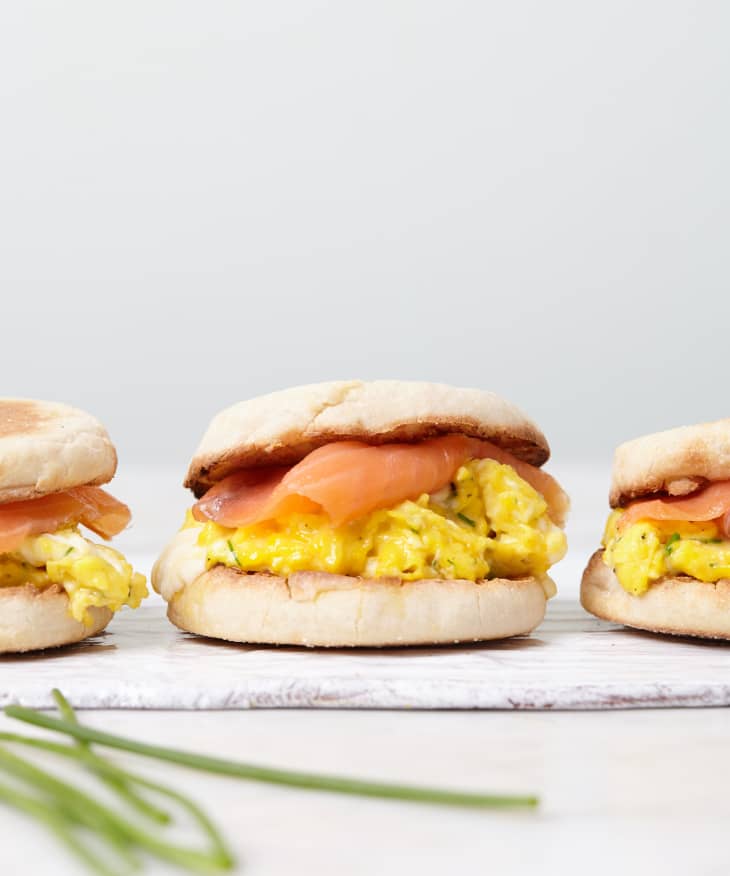 Recipe Creme Fraiche Scrambled Egg And Smoked Salmon Sandwiches Kitchn