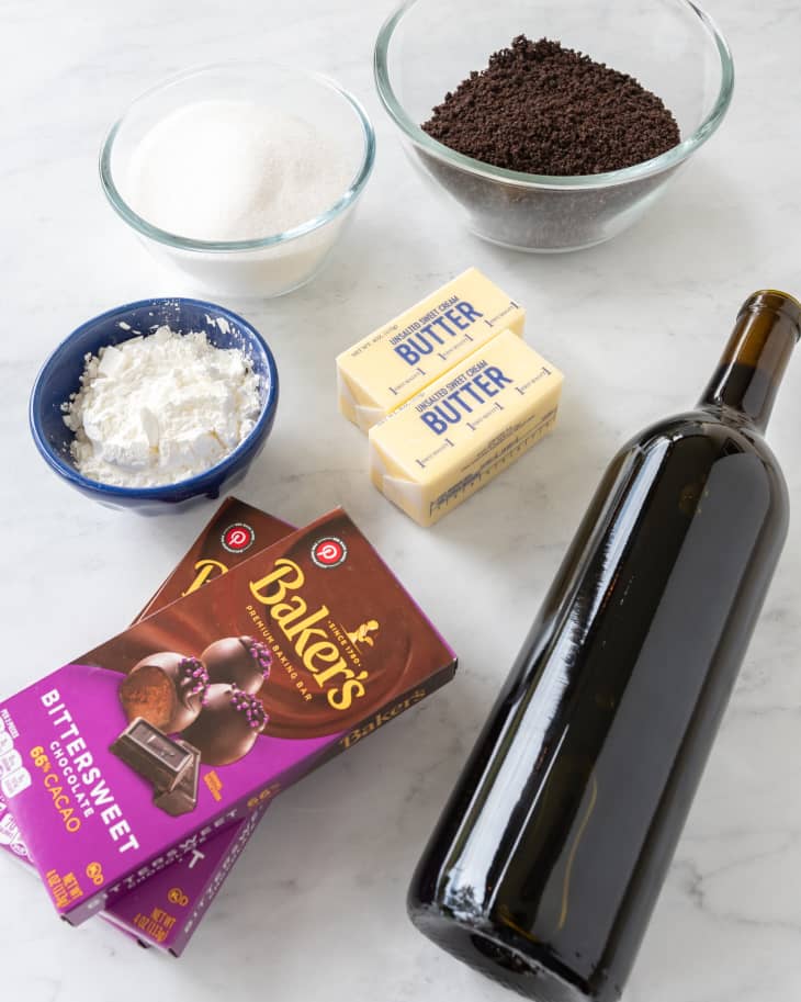 Ingredients to make Wine Chocolate Cake