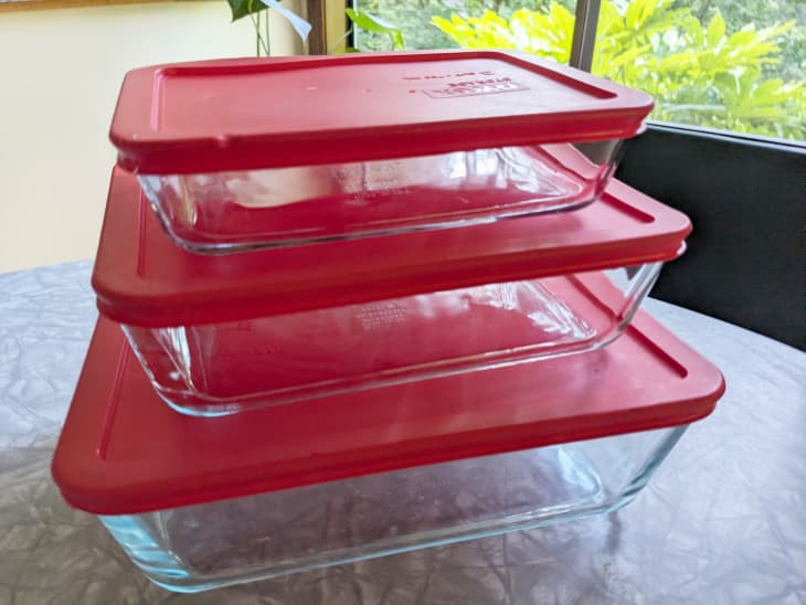 Pyrex 6-Cup Food Storage Rectangle Dish with Red Lid
