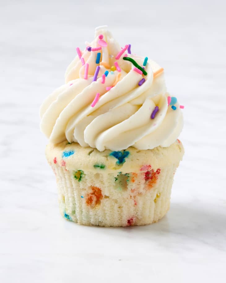 Best Confetti Cupcakes (Recipe Reviews) The Kitchn