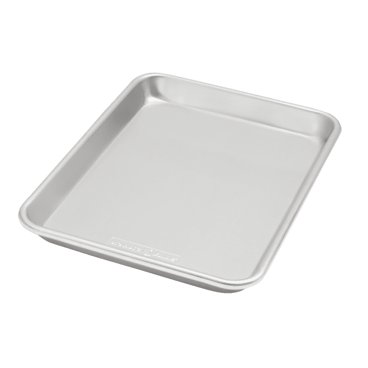 Nordic ware quarter sheet pans deals