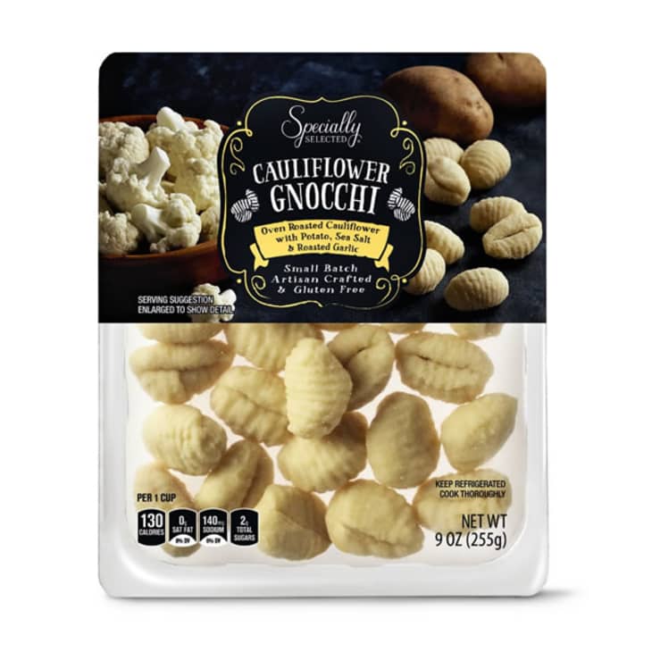 Aldi Finds March 2021 Dill Pickle Chips, Shepherd's Pie, Hot Sauce