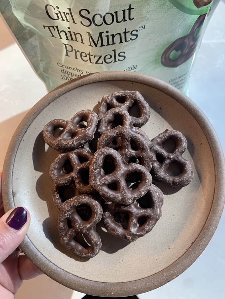 Girl Scout Thin Mints Pretzels Review The Kitchn