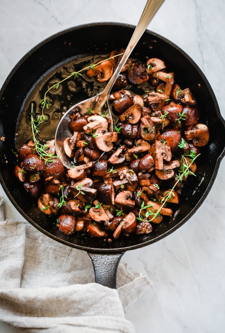 10 Garlicky Recipes for Serious Garlic-Lovers Only | The Kitchn