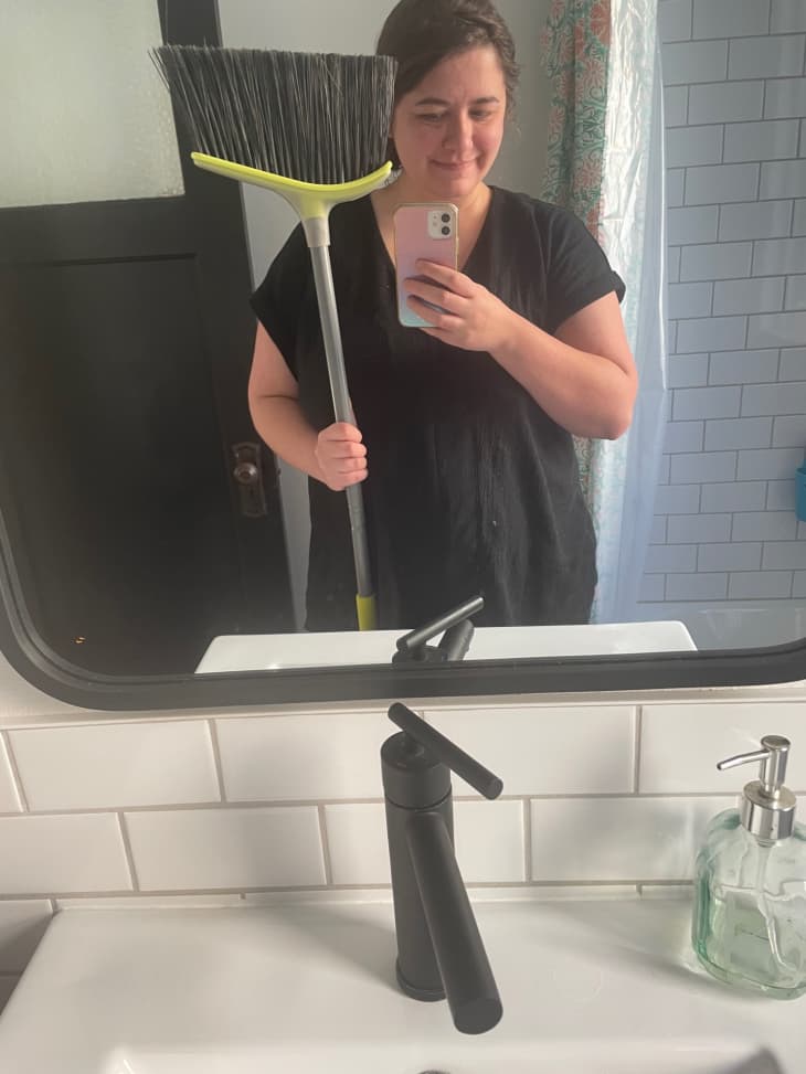 Best Broom Casabella Wayclean Broom Review The Kitchn