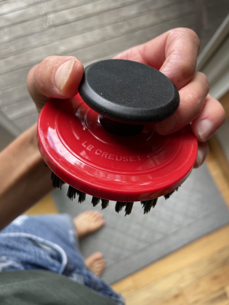 Le Creuset Cleaning Brush Product Review The Kitchn