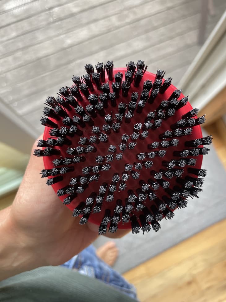 Le Creuset Cleaning Brush Product Review The Kitchn