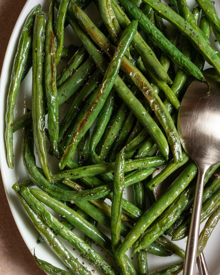 Perfect Roasted Green Beans Recipe The Kitchn
