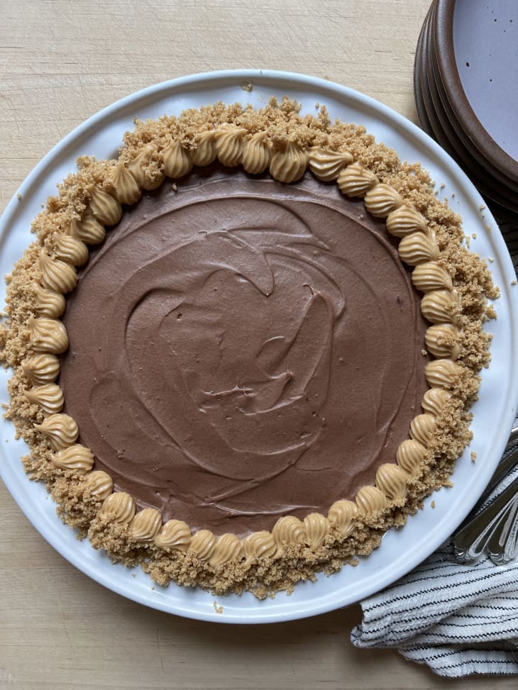 Copycat Costco Peanut Butter Chocolate Pie Recipe (NoBake) Kitchn