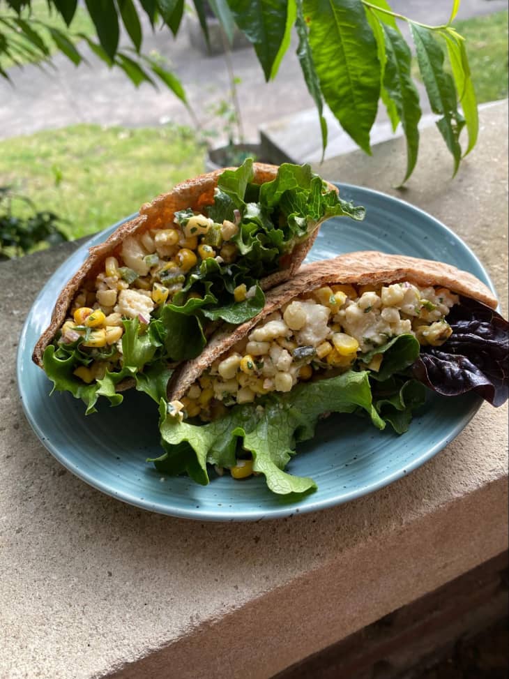 Trader Joe’s Whole Wheat Pita Bread Pockets Review | The Kitchn