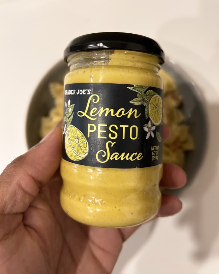 trader-joe-s-lemon-pesto-product-review-the-kitchn