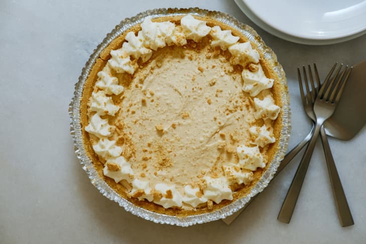 I Tried Dolly Parton's Famous No-Bake Peanut Butter Pie (Just 5 ...