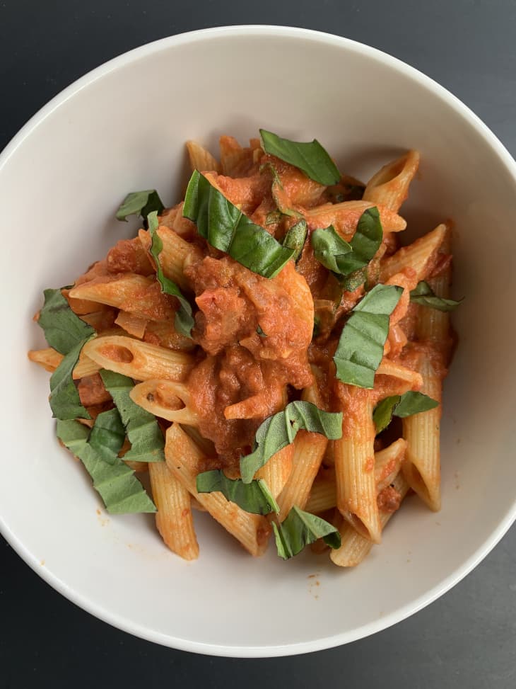 I Tried Rachael Ray's You Won't Be Single For Long Vodka Cream Pasta