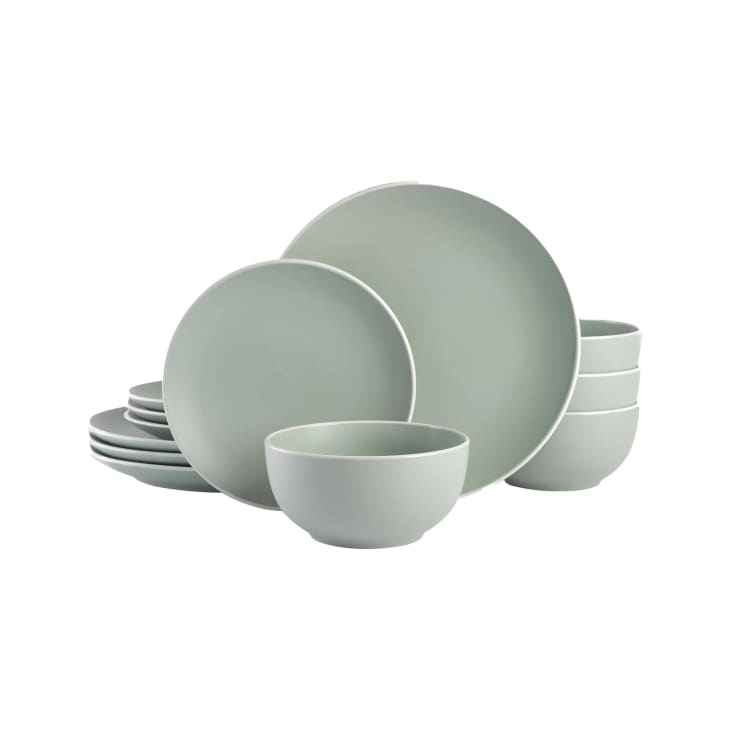 Sam’s Club Just Dropped a 30 Ceramic Dinnerware Set The