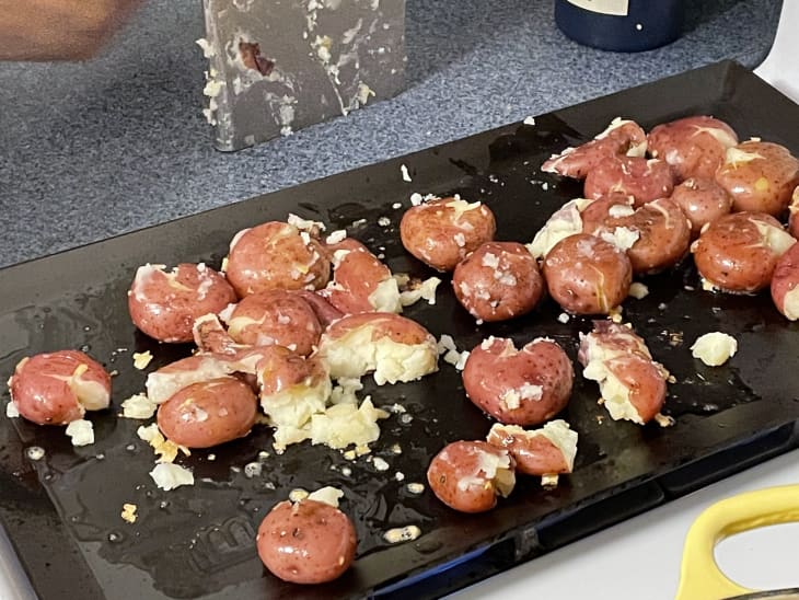 made-in-pre-seasoned-carbon-steel-griddle-review-the-kitchn