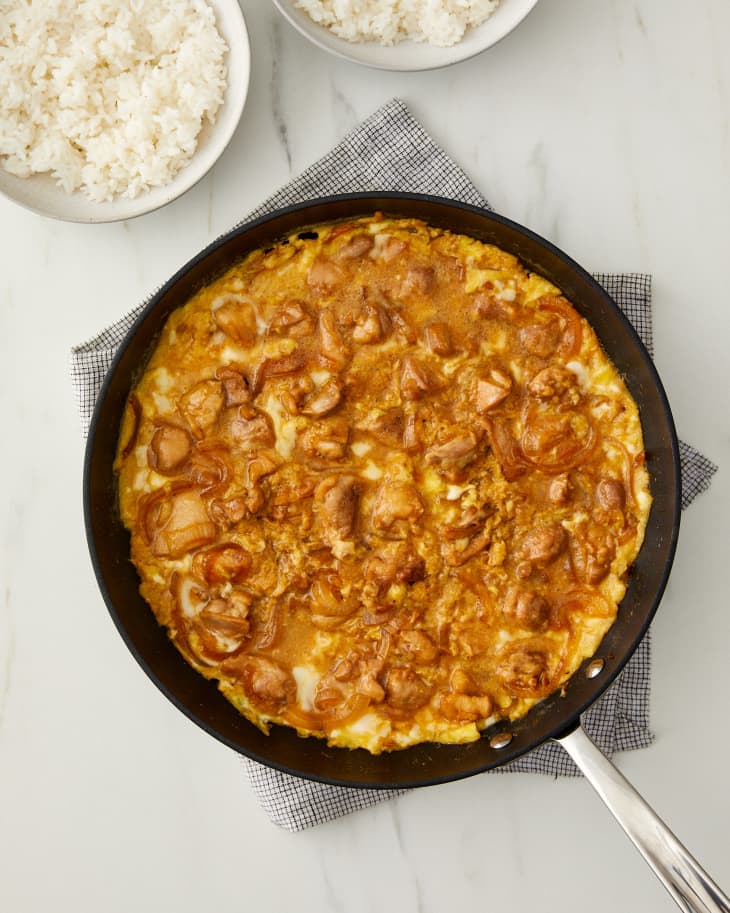 Oyakodon (Japanese Chicken and Egg Rice Bowl) | The Kitchn