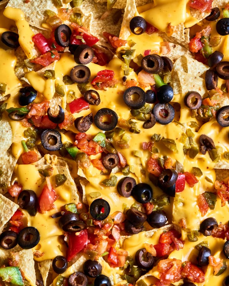 Beer and Cheese Fondue Nachos Recipe (Easy, CrowdPleasing) The Kitchn