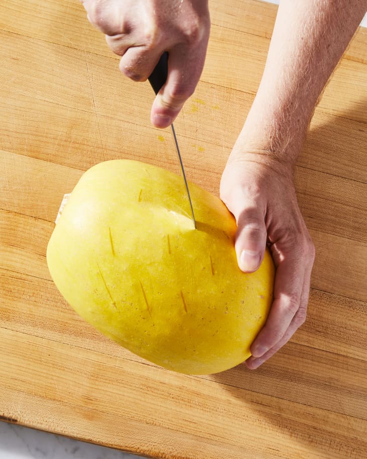 How to Cut Spaghetti Squash (Easy StepbyStep Guide) The Kitchn