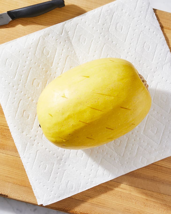 How to Cut Spaghetti Squash (Easy StepbyStep Guide) The Kitchn