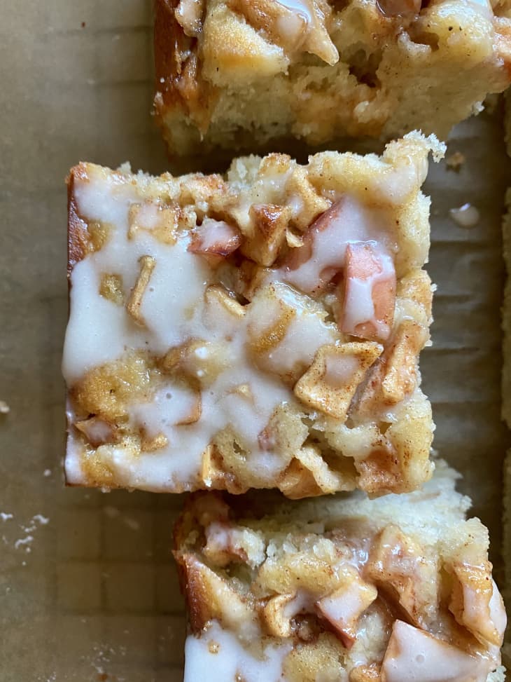 King Arthur's Apple Fritter Cake (Recipe Review) Cubby