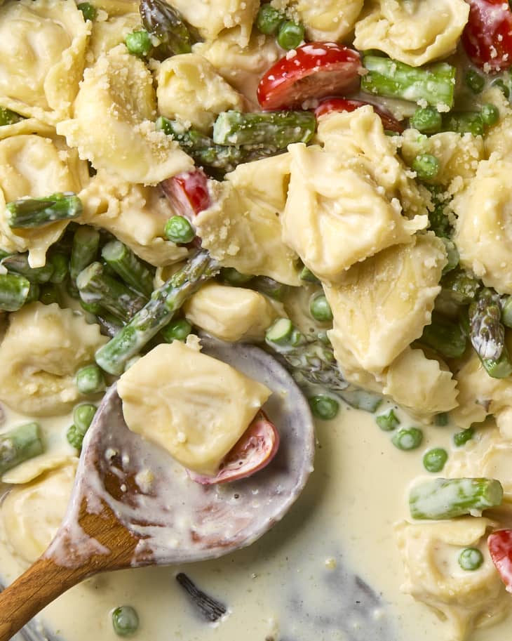 OnePan Creamy Tortellini Primavera Recipe (Ready in 20!) The Kitchn