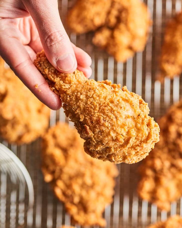 I Tried The Pioneer Women's Fried Chicken Recipe The Kitchn