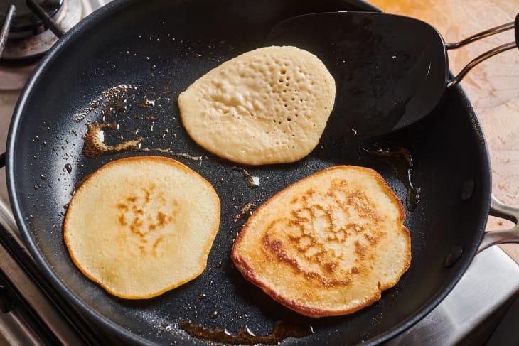 Cooking pancakes 2025