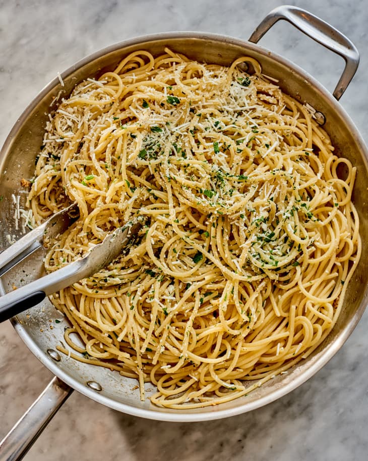 Spaghetti with Mizithra Cheese and Browned Butter (Copycat Spaghetti ...