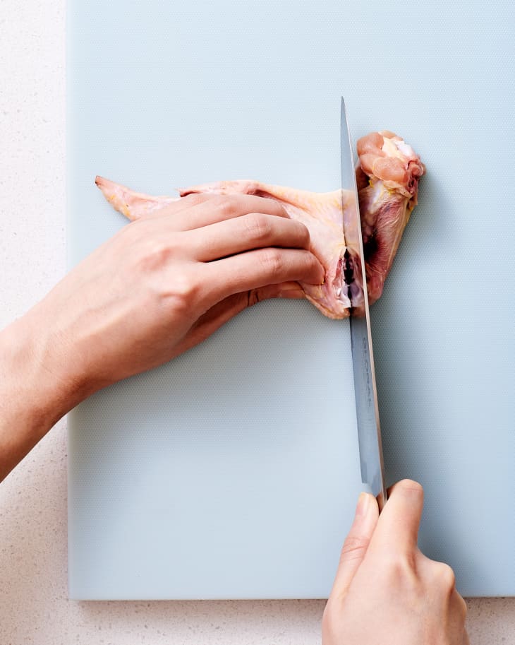How to Cut Chicken Wings Into Drumettes and Flats The Kitchn