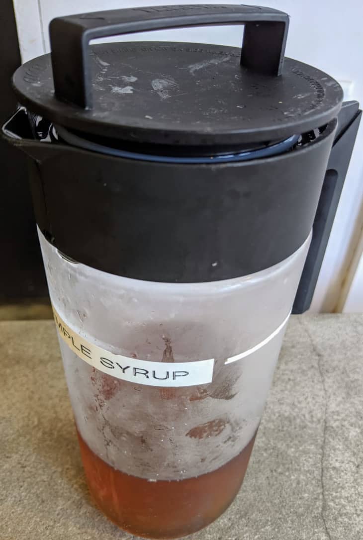 Best Cold Brew Maker Hack Takeya Cold Brew Coffee Maker Simple Syrups The Kitchn