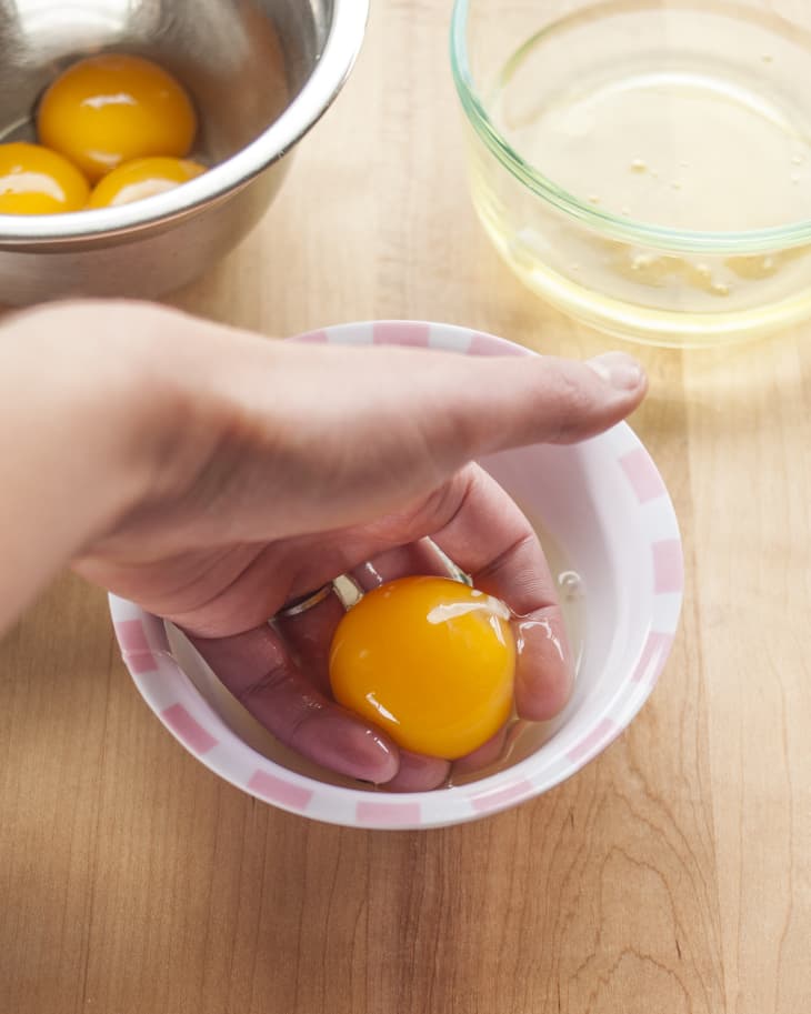 5 Tips for EggSeparating Success The Kitchn