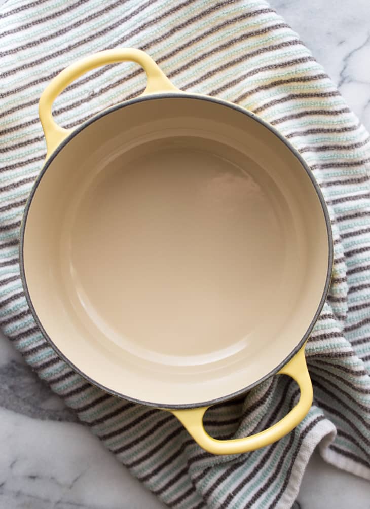 How To Clean Burnt Stains Off Enameled Dutch Oven The Kitchn